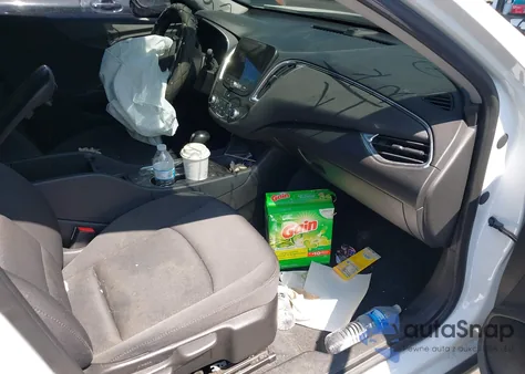 2019 Chevrolet Malibu Lt z USA, uszkodzony, nr VIN 1G1ZD5ST6KF153278